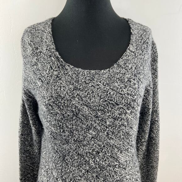 Neiman Marcus Gray Sweater Cashmere Scoop Neck Marled Knit Fleece Size Medium M - Picture 3 of 11